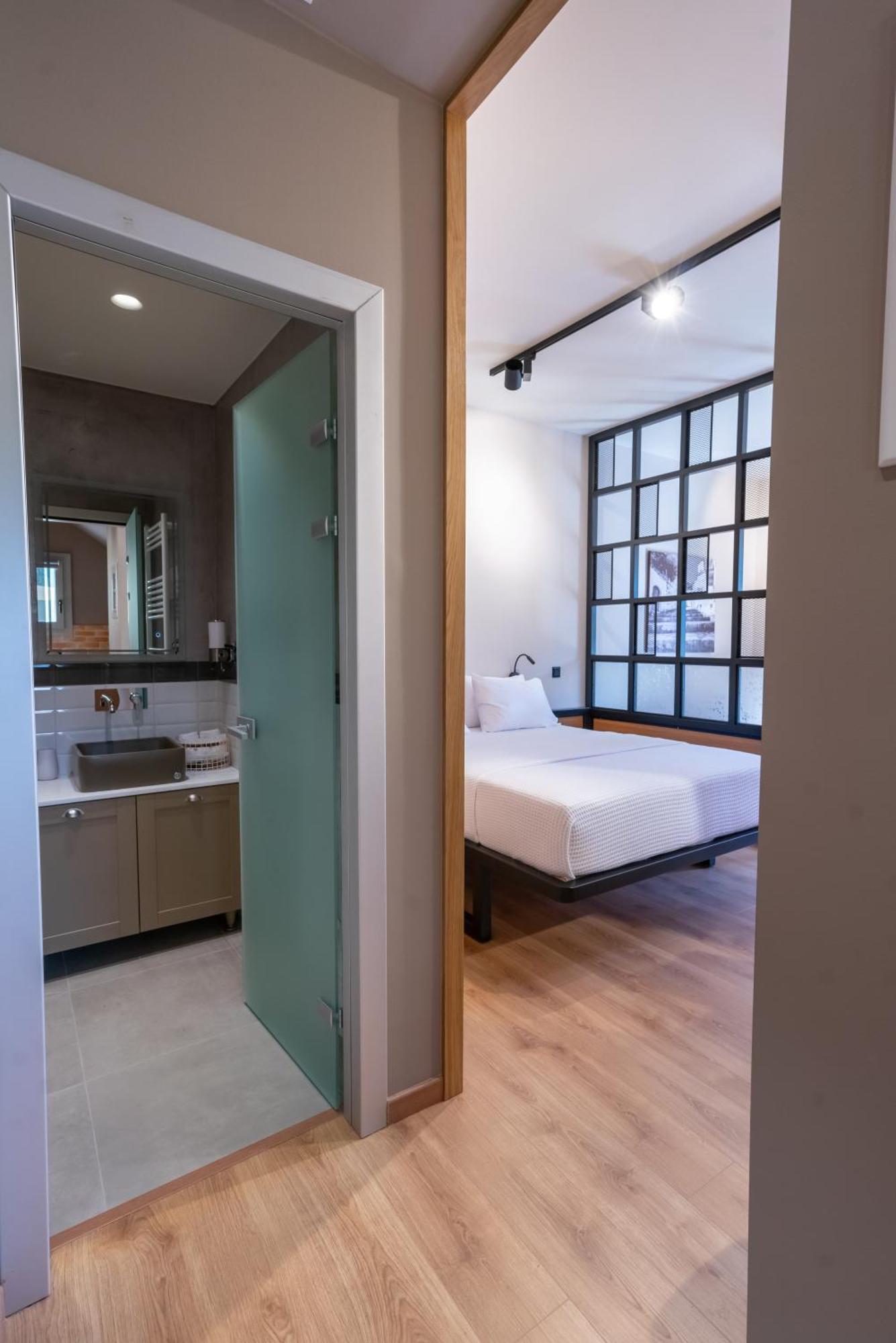 Kraka Apartments Leonídion エクステリア 写真