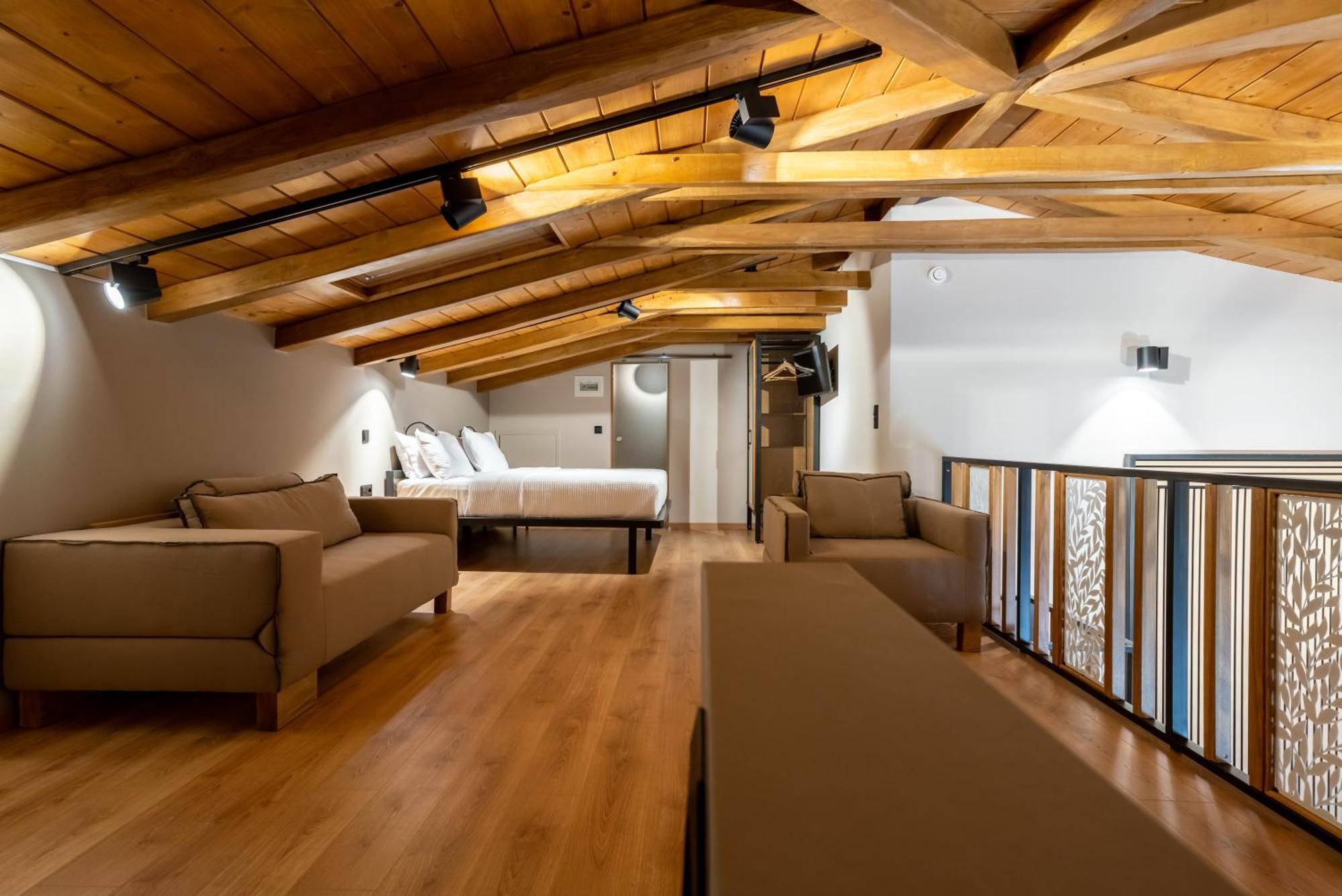 Kraka Apartments Leonídion エクステリア 写真