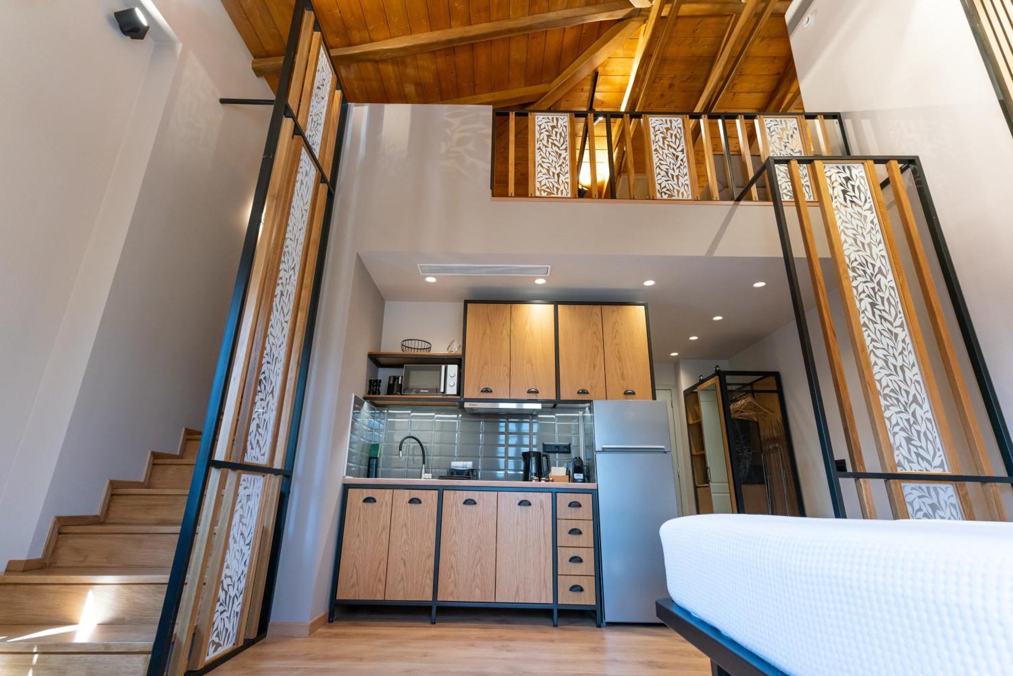 Kraka Apartments Leonídion エクステリア 写真