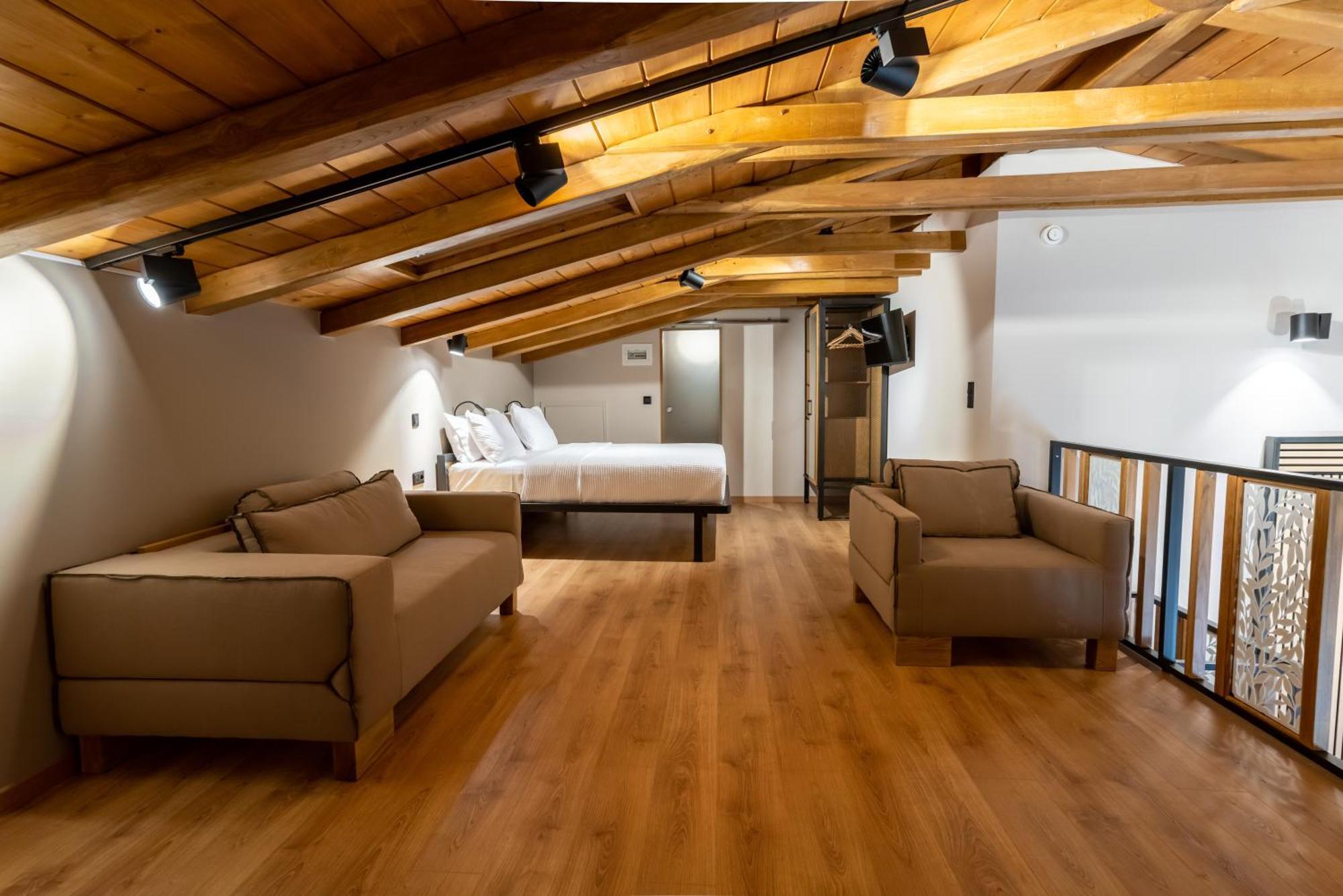 Kraka Apartments Leonídion エクステリア 写真