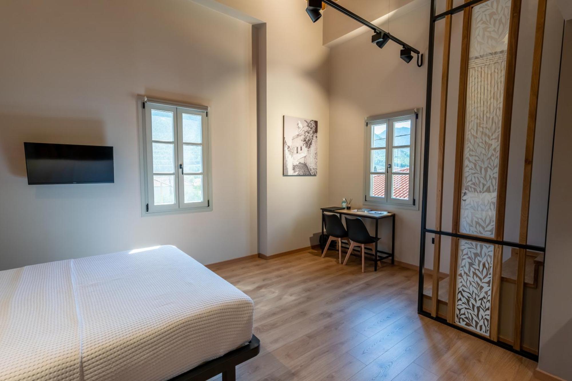 Kraka Apartments Leonídion エクステリア 写真