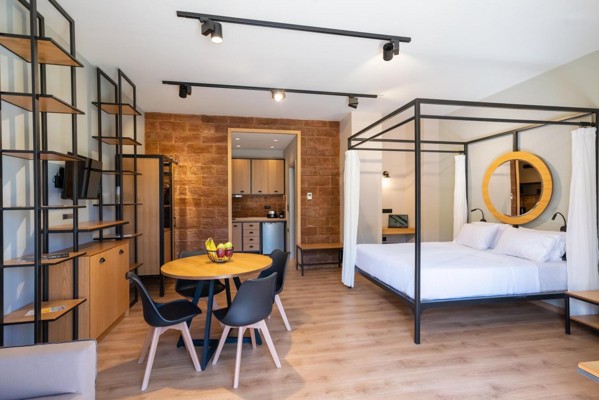 Kraka Apartments Leonídion エクステリア 写真