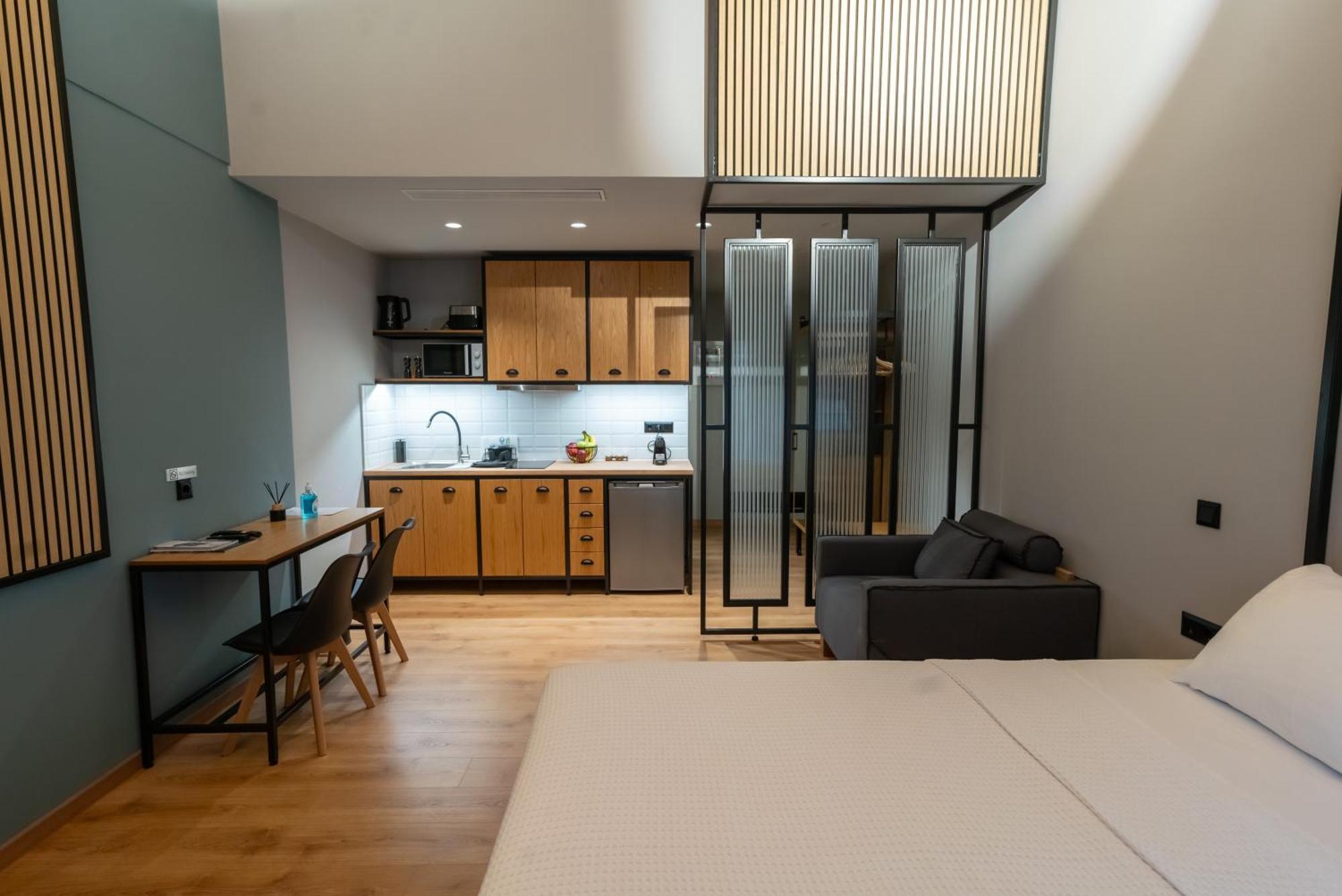 Kraka Apartments Leonídion エクステリア 写真