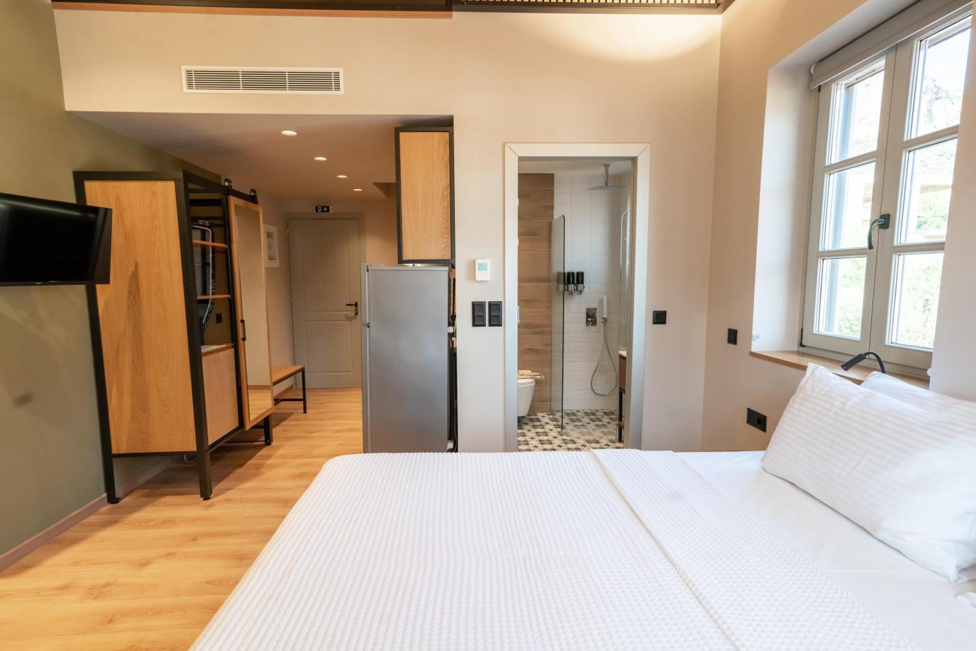 Kraka Apartments Leonídion エクステリア 写真