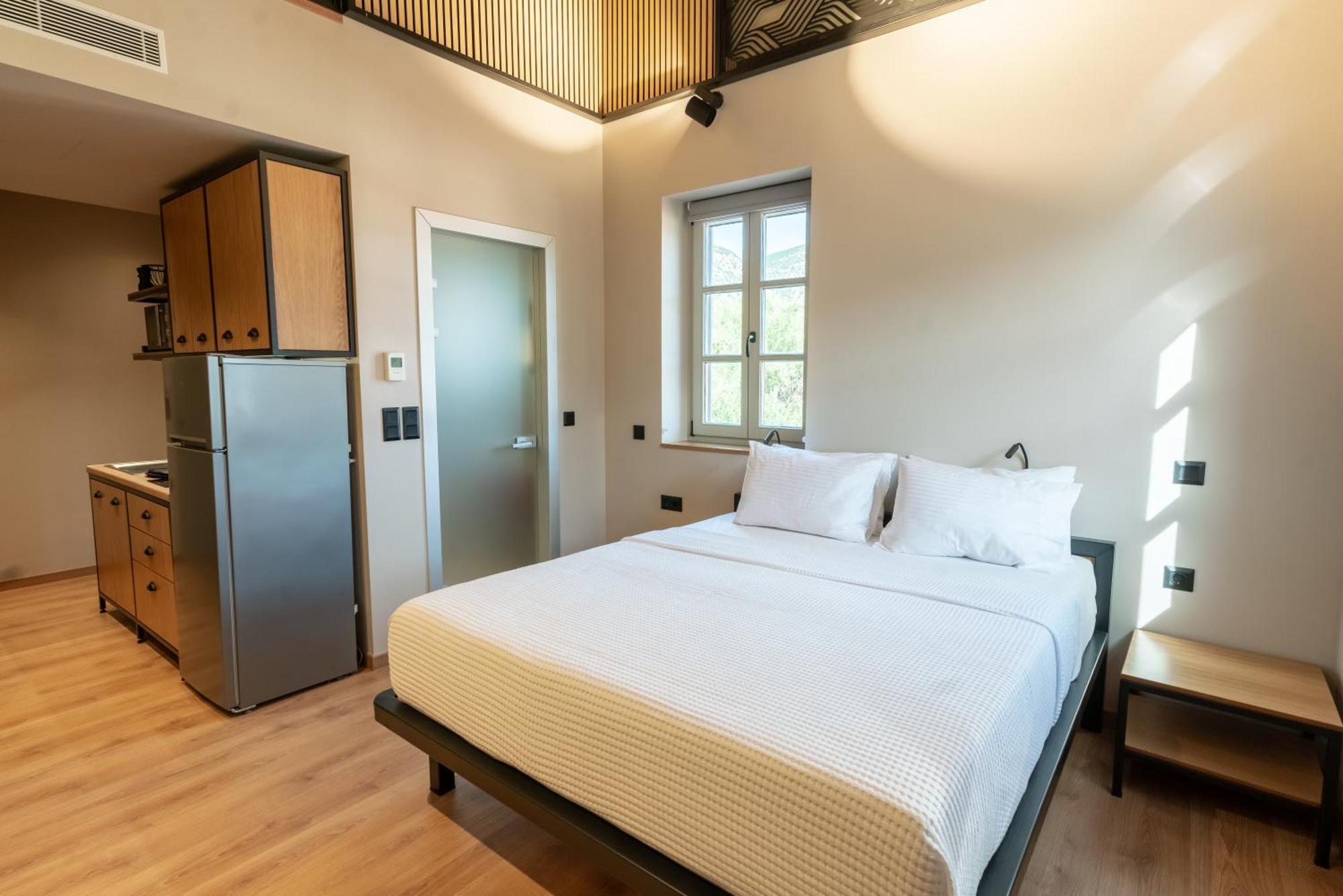 Kraka Apartments Leonídion エクステリア 写真