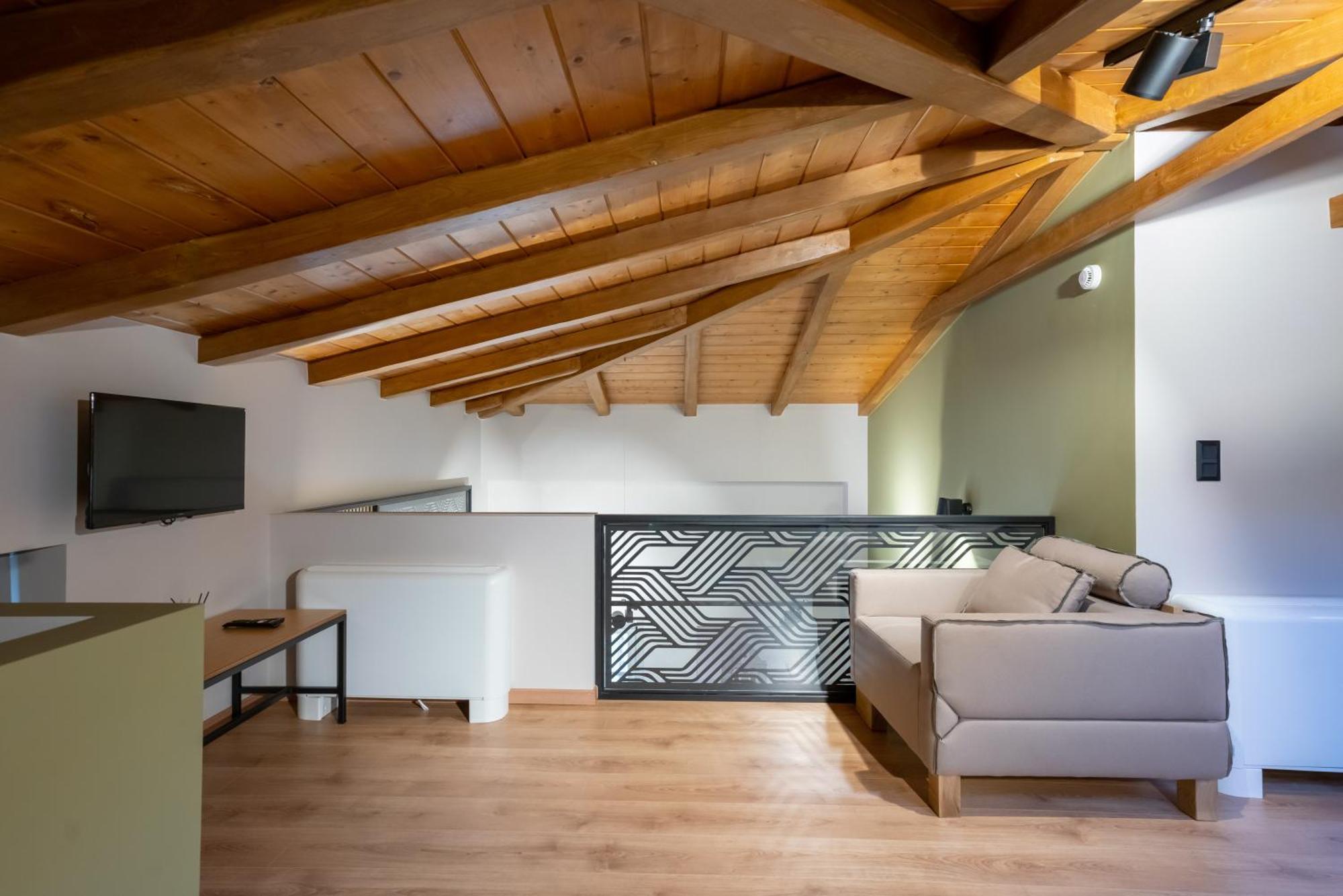 Kraka Apartments Leonídion エクステリア 写真